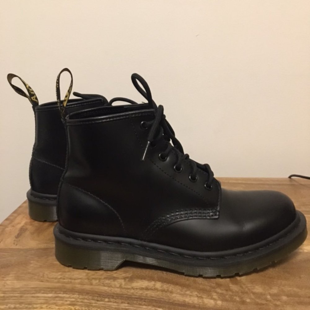Dr Martens - 101 Smooth - UK 6 - Black